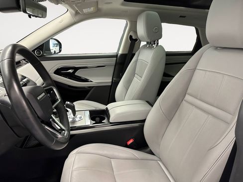 Used 2022 Land Rover Range Rover Evoque SE AWD/4WD image 9