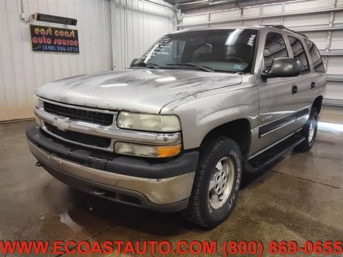 Used 2001 Chevrolet Tahoe LS w/ LS Preferred Equipment Group AWD/4WD image 4