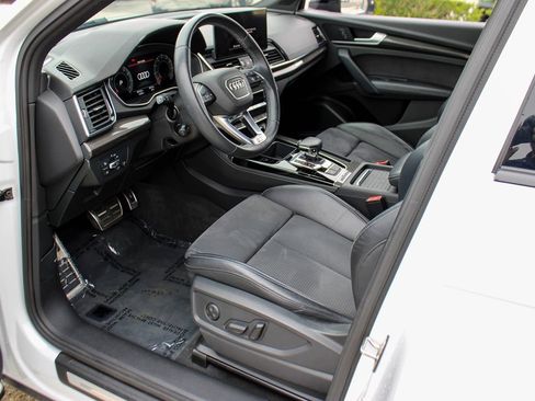 Used 2021 Audi SQ5 Premium Plus w/ Premium Plus Package image 14