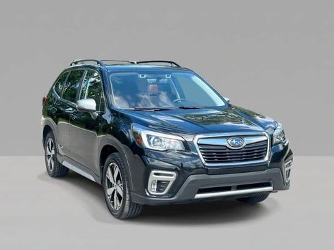 Used 2020 Subaru Forester Touring AWD/4WD image 2