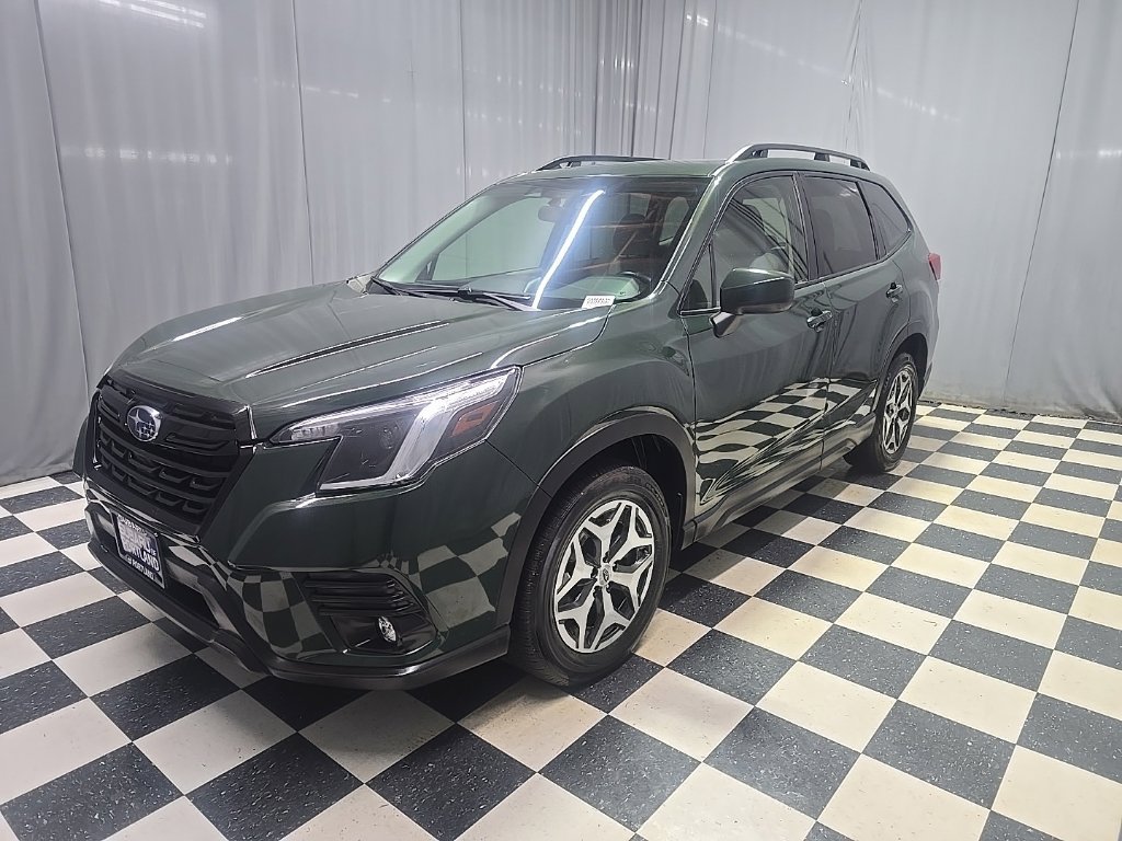Certified 2024 Subaru Forester Premium AWD/4WD image 1