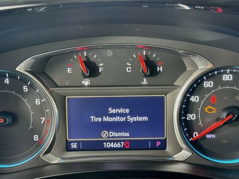 Used 2020 Chevrolet Traverse Premier w/ Redline Edition FWD image 15
