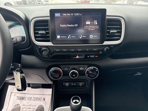 Used 2026 Hyundai Venue SE image 25