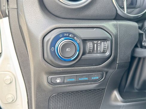 Used 2022 Jeep Wrangler Unlimited Rubicon 4xe w/ Steel Bumper Group image 31