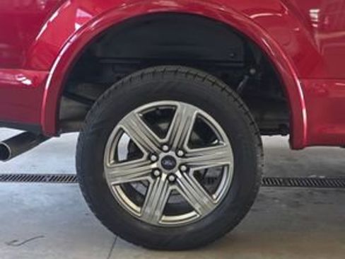Used 2018 Ford F150 Lariat image 32