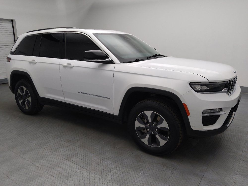 Used 2022 Jeep Grand Cherokee Limited 4xe w/ Luxury Tech Group II AWD/4WD image 11