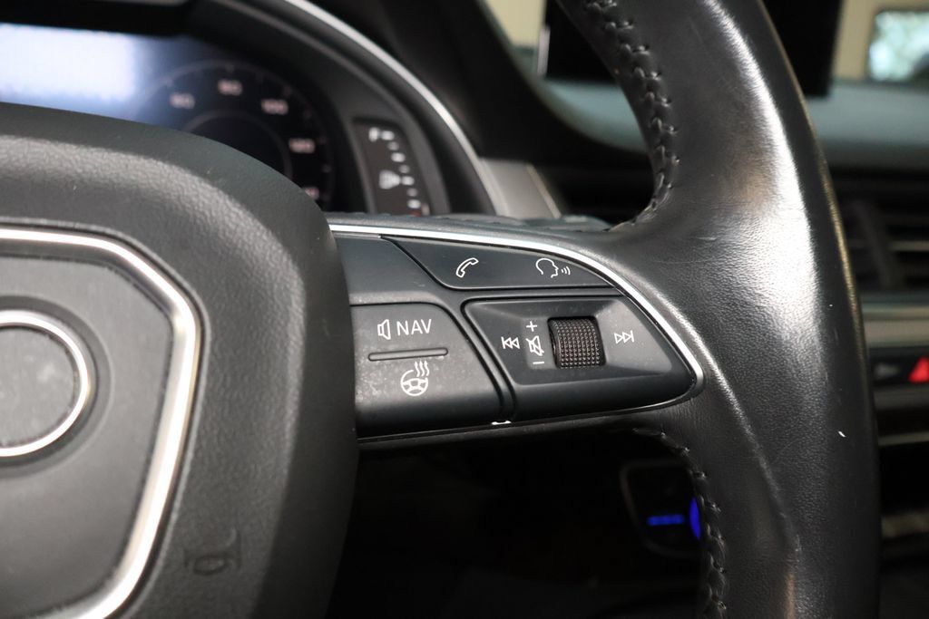 Used 2019 Audi Q7 2.0T Premium Plus w/ Premium Plus Package AWD/4WD image 25