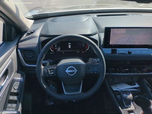 New 2026 Nissan Rogue Platinum AWD/4WD image 31