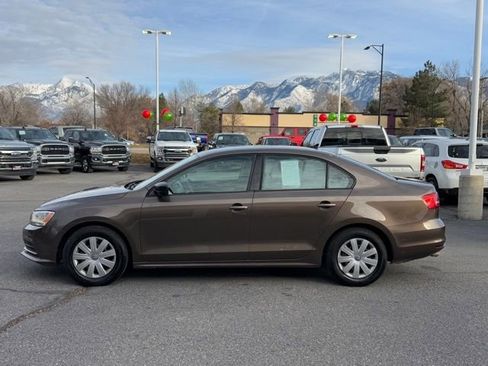 Used 2015 Volkswagen Jetta S image 5