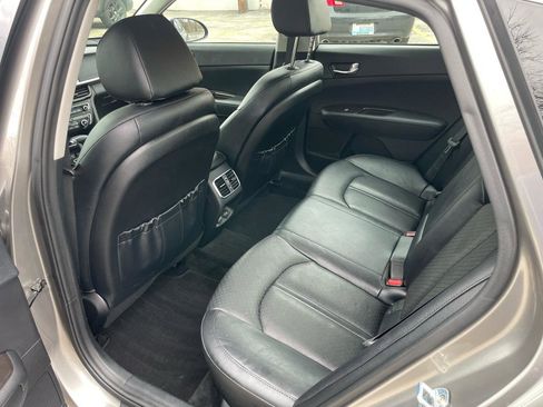 Used 2018 Kia Optima EX image 16
