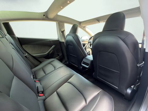 Used 2023 Tesla Model 3 Standard Range RWD image 29