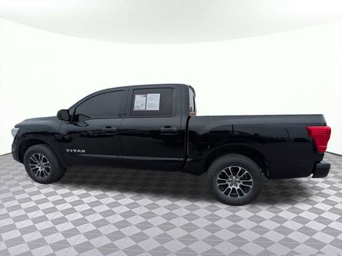 Used 2022 Nissan Titan SV AWD/4WD image 6