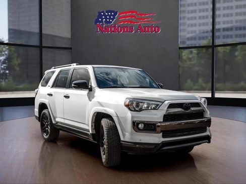 Used 2019 Toyota 4Runner Limited image 8