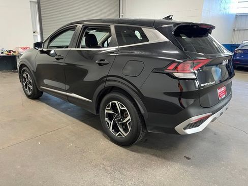 Used 2024 Kia Sportage LX FWD image 5