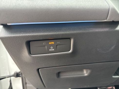 New 2026 Volkswagen Tiguan SE R-Line image 20