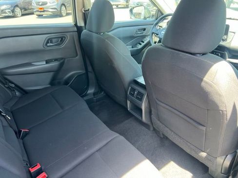 Used 2024 Nissan Rogue S FWD image 20