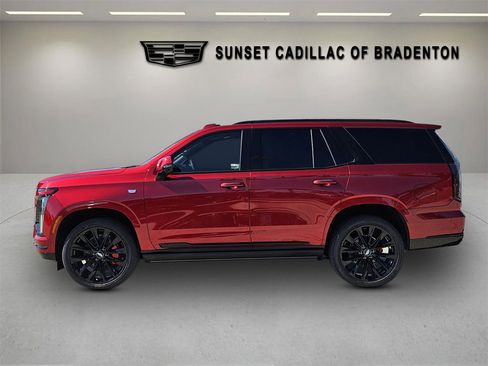 New 2025 Cadillac Escalade Sport Platinum w/ LPO, ONYX Package image 4