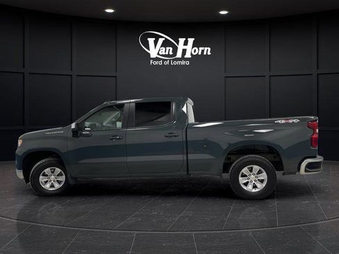 Used 2025 Chevrolet Silverado 1500 LT image 12