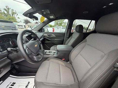 Used 2023 Chevrolet Traverse LT AWD/4WD image 25