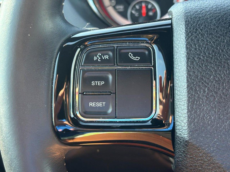 Used 2017 Dodge Grand Caravan SE FWD image 19