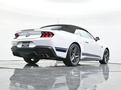 Used 2025 Ford Mustang GT Premium RWD image 41