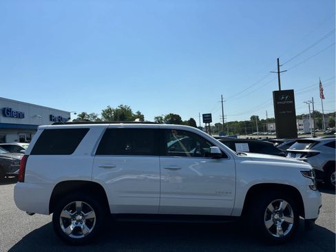 Certified 2017 Chevrolet Tahoe LT w/ Luxury Package RWD image 4