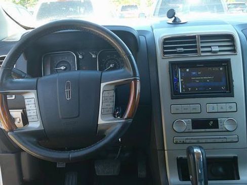 Used 2007 Lincoln MKX 2WD image 10