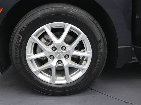 Used 2023 Chevrolet Equinox LT FWD image 13