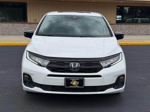 Used 2025 Honda Odyssey Sport-L image 3
