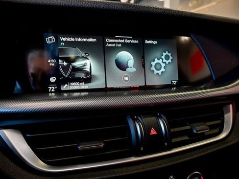 Used 2023 Alfa Romeo Stelvio Veloce image 41