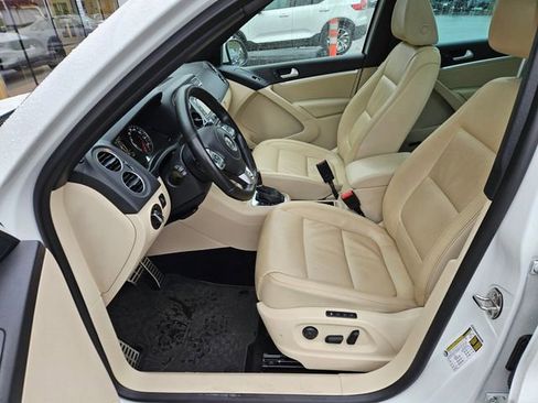 Used 2014 Volkswagen Tiguan R-Line image 12
