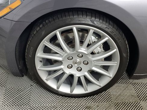 Used 2013 Maserati GranTurismo Sport image 17