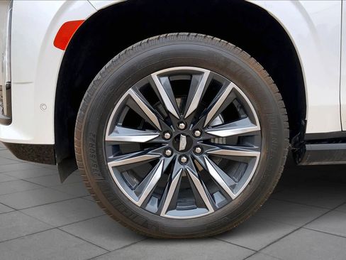 Used 2021 Cadillac Escalade Sport w/ Driver Assist Tech Package image 11