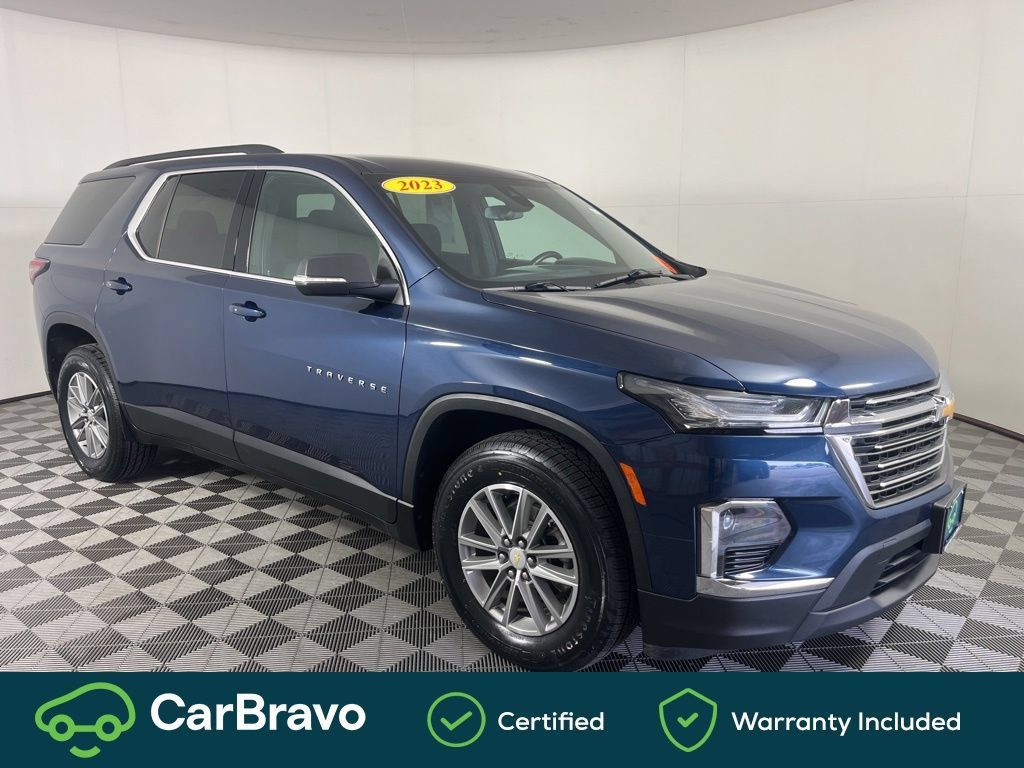 Used 2023 Chevrolet Traverse LT AWD/4WD image 1