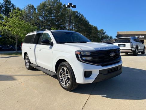 Used 2025 Ford Expedition Max Active image 8