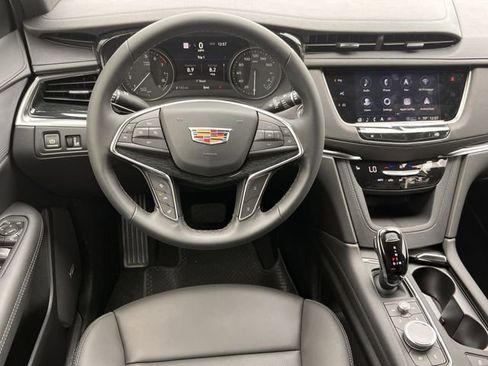 New 2026 Cadillac XT5 Premium Luxury image 10