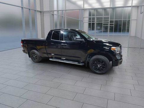 Used 2021 Toyota Tundra SR5 w/ SX Package RWD image 2