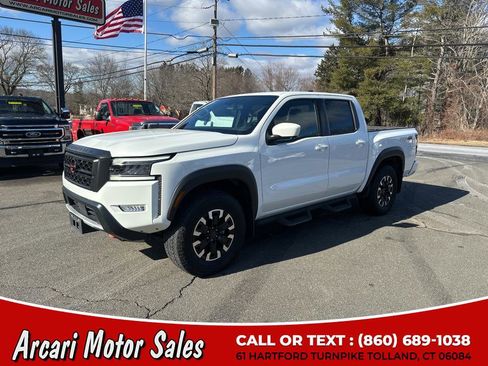 Used 2023 Nissan Frontier PRO-4X w/ Pro Convenience Package image 1