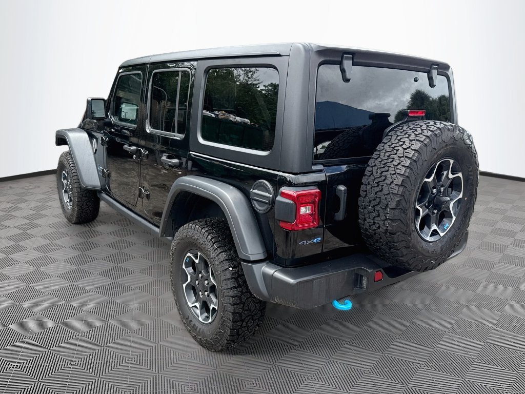 Used 2023 Jeep Wrangler Unlimited Rubicon 4xe w/ Cold Weather Group AWD/4WD image 8