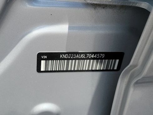 Used 2020 Kia Soul LX FWD image 32