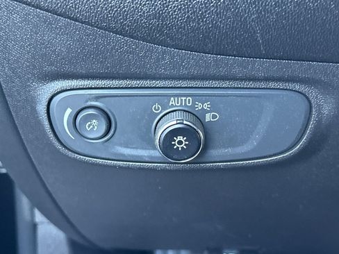 Used 2023 Chevrolet Equinox LS w/ LPO, Floor Liner Package FWD image 35