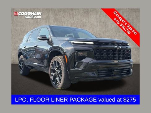 Used 2024 Chevrolet Traverse RS w/ LPO, Floor Liner Package FWD image 1