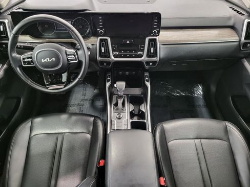 Used 2022 Kia Sorento S image 7