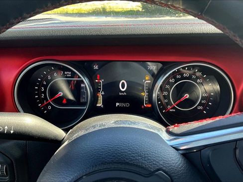 Used 2018 Jeep Wrangler Unlimited Rubicon AWD/4WD image 14