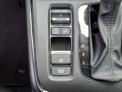 Used 2023 Honda CR-V LX image 14