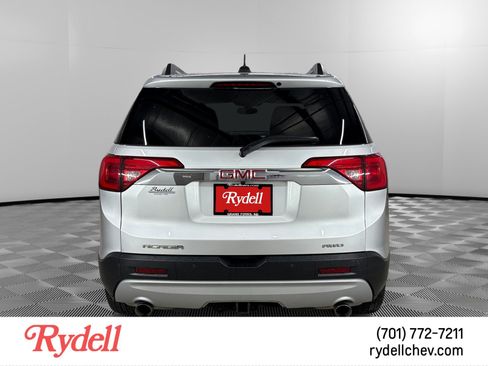 Used 2018 GMC Acadia SLT AWD/4WD image 4