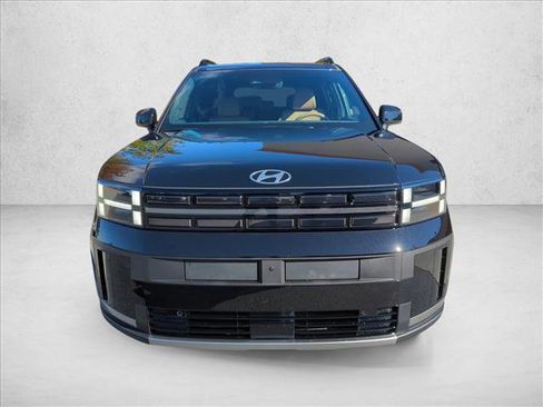 Used 2025 Hyundai Santa Fe Limited image 6