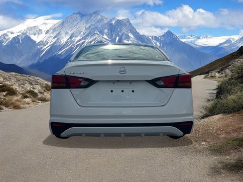 Used 2022 Nissan Altima 2.5 S image 4