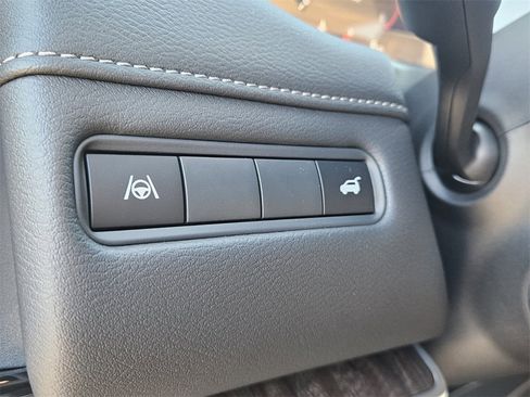 New 2026 Nissan Armada SL w/ Captain's Chari Seat Package image 28