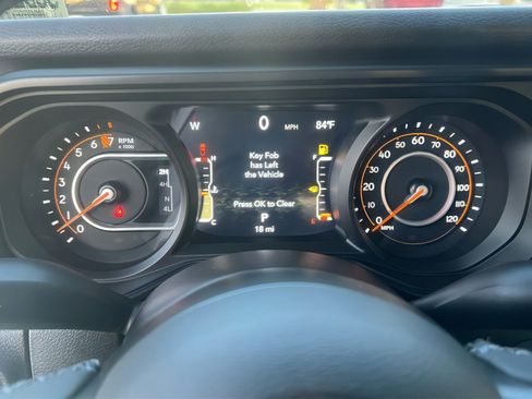 New 2025 Jeep Gladiator Willys image 18